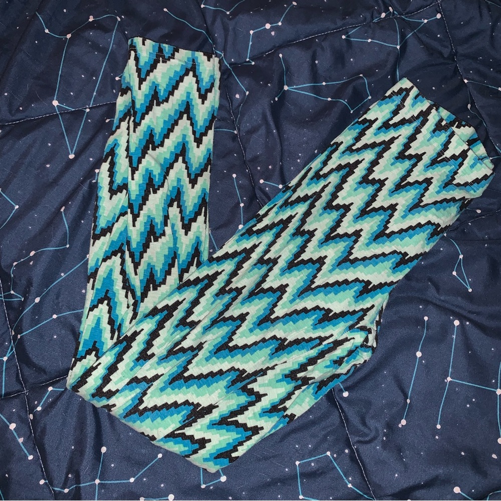 ❌DONATED❌—Chevron Print Leggings